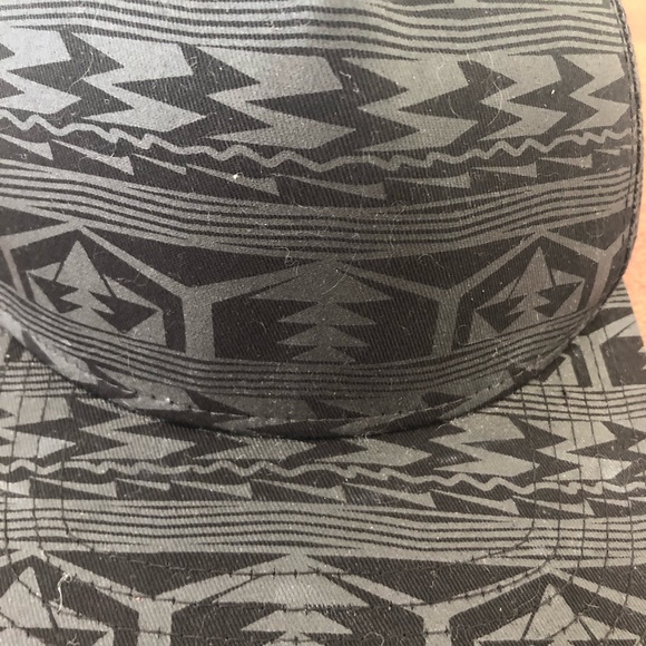 Original Chuck Hat / Cap - Picture 4 of 8